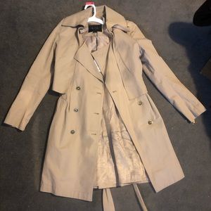 Beige trench coat with removal vest
